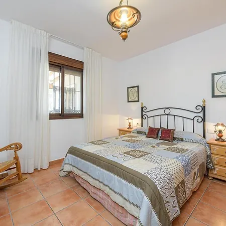 Lina Estepona