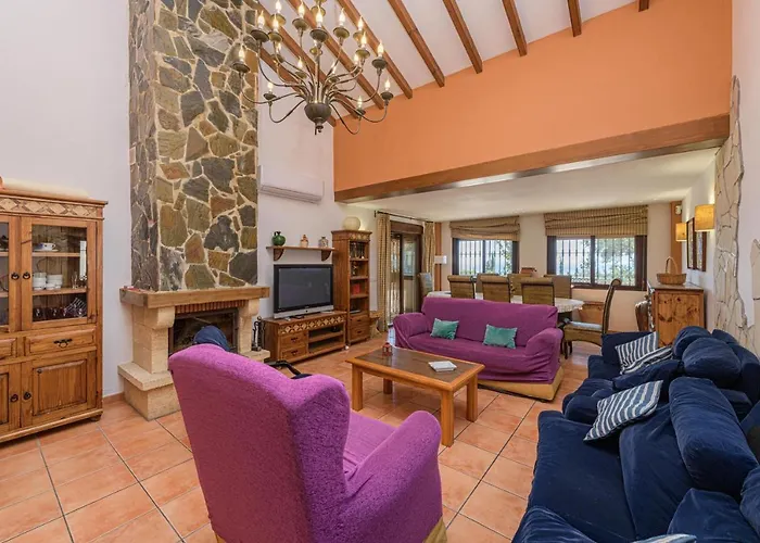 Lina 에스테포나